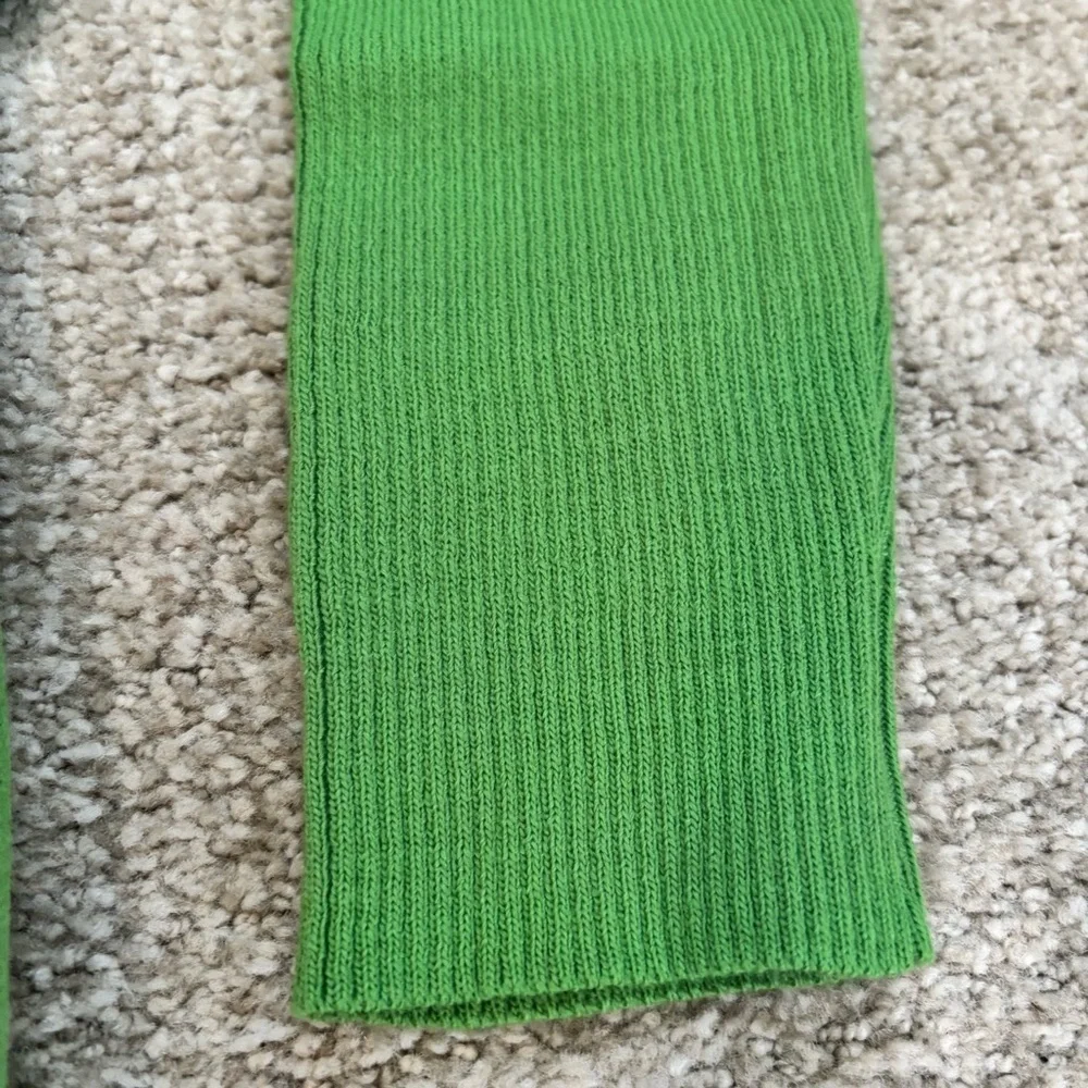 Nobis Lightweight Green Sweater - size L​ - Picture 4 of 6